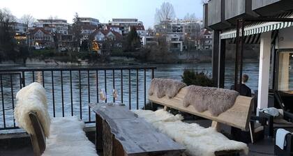 Dreiländereck, schöne Ferienwohnung mit großem Freisitz