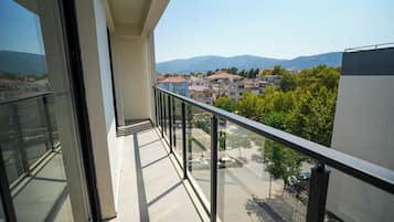 Comfort Apartment, Balcony, City View | Balcony