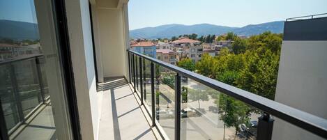 Comfort Apartment, Balcony, City View | Balcony
