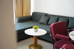 ファミリー アパートメント | リビング エリア | スマートテレビ、Netflix、ストリーミングサービス