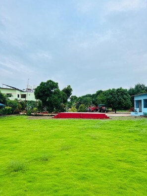Garden - Vrundavan Village Resort and Home Stay (Garudeshwar)