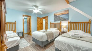 3 bedrooms, desk, free WiFi, bed sheets