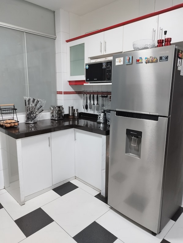 Microwave, oven, stovetop, dishwasher