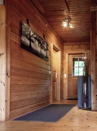 Log Cabin 'Eifel' with Private Garden and Wi-Fi