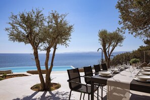 Outdoor dining - Sea View Reverie with a Secluded Beach by etouri (Heraklion)