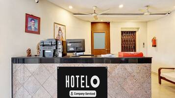 House | Meja sambut tetamu