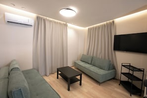 Luxury Spot F - Signature Terrace Suite