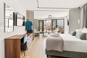 Luxury Grand City Balcony Escape | Cofres nos quartos, cortinas blackout, quartos à prova de som