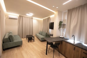 Luxury Spot F - Signature Terrace Suite