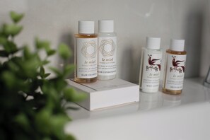 Bathroom - Bedspot Heraklion (Heraklion)