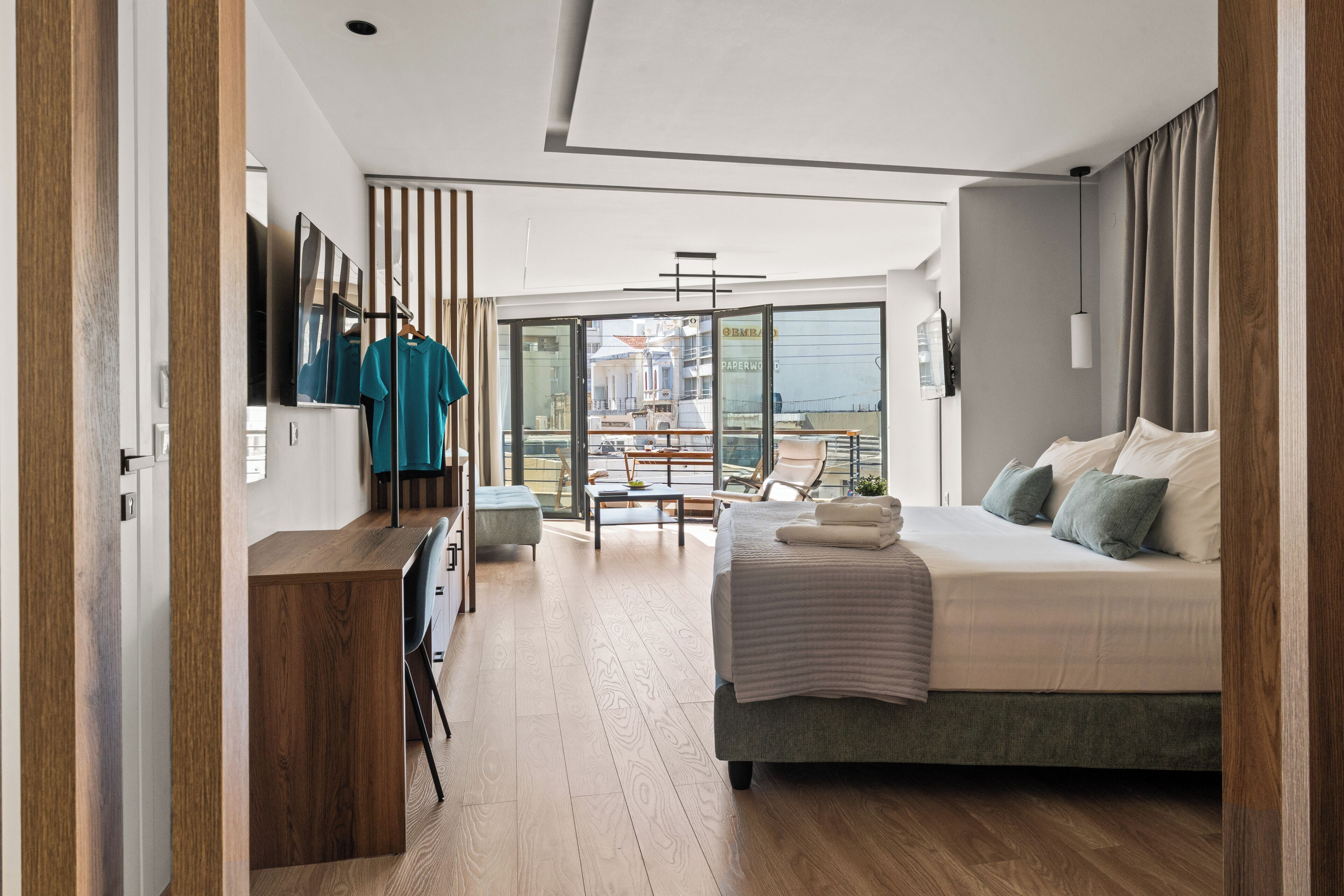 Luxury Grand City Balcony Escape