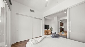 1 室のベッドルーム、WiFi、ベッドシーツ
