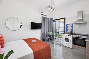 1 bedroom, iron/ironing board, free WiFi, bed sheets