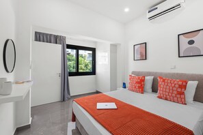 1 habitación, tabla de planchar con plancha, wifi gratis y ropa de cama