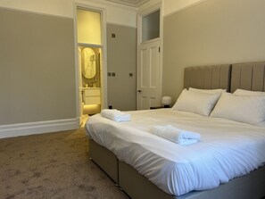 4 soverom, strykejern/-brett, reiseseng for barn og wi-fi