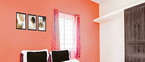 House | 1 bedroom