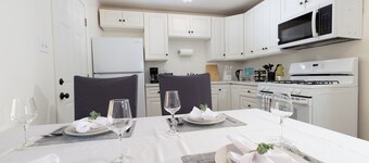 Fantastic 4-bedroom house with AC in San Jose