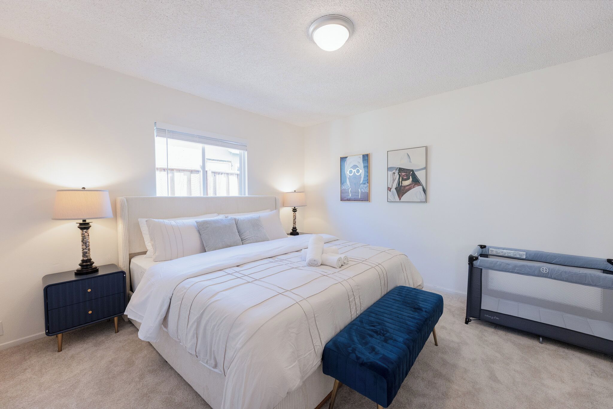 4 bedrooms, iron/ironing board, WiFi, bed sheets