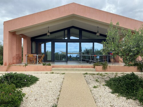 Casa Rosata cottage 2 bdr + veranda and parking lot