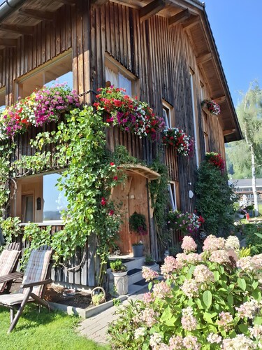 Room 'Zirbengeist' with Mountain View, Shared Garden and Wi-Fi