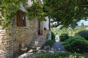 Exterior - Mas Combefa, a haven of serenity between history and nature. (Combefa)