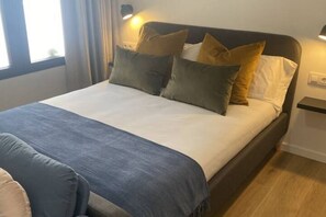1 bedroom, iron/ironing board