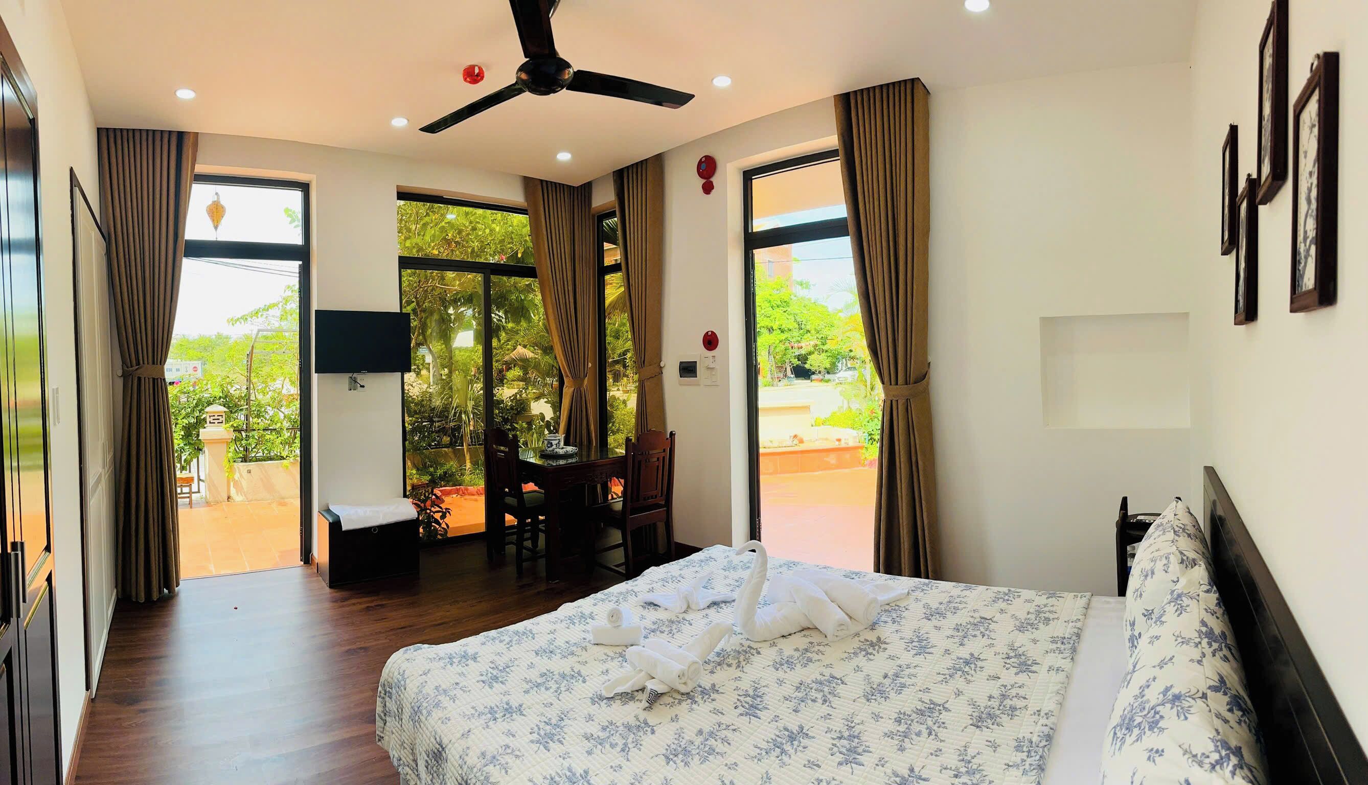 Deluxe Villa, Garden View | Mountain view