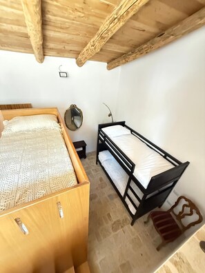 2 bedrooms, free WiFi, bed sheets