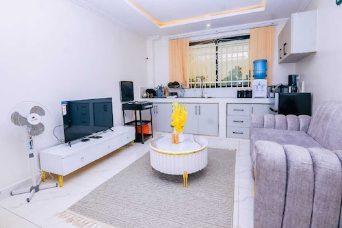 A Stylish One-Bedroom Retreat.
Fully furnished studio apartment.