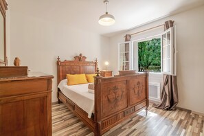 3 camere, ferro/asse da stiro, accesso a Internet, lenzuola