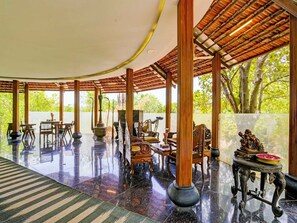 House | Dining