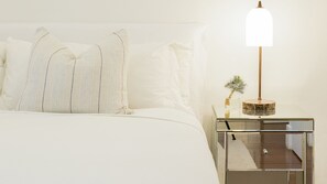 3 Schlafzimmer, Schreibtisch, Bügeleisen/Bügelbrett, Reisekinderbett