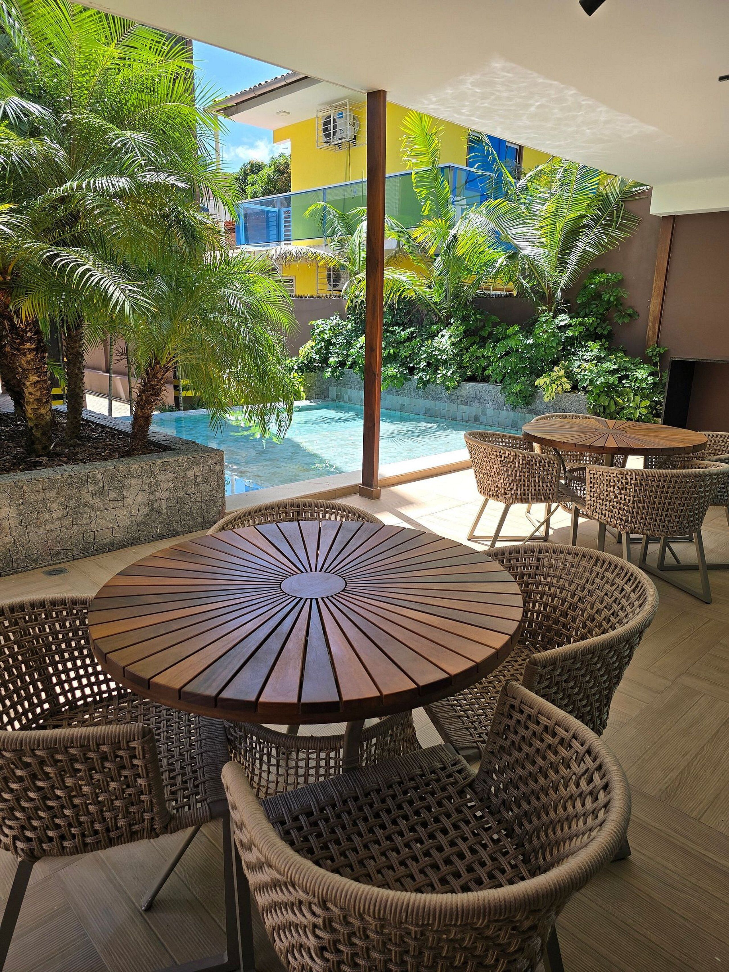 Apartment | Outdoor dining
