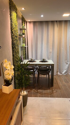 Apartment | Tempat makan