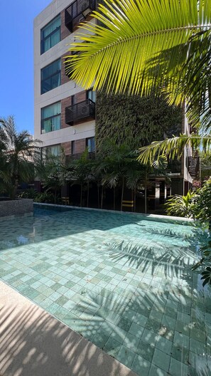 Apartment | Kolam renang | Kolam renang terbuka 