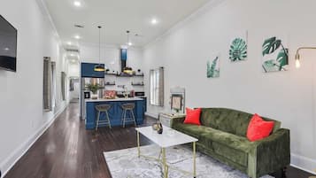TV, fireplace, offices