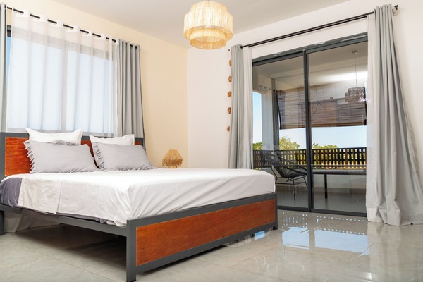 Comfort Double Room, Executive Level | In-room safe, desk, laptop workspace, blackout drapes