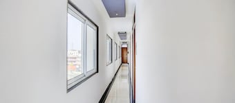 Townhouse Zero Mile Gandhi Setu