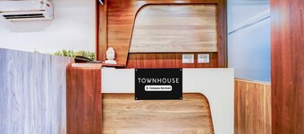 Townhouse Zero Mile Gandhi Setu