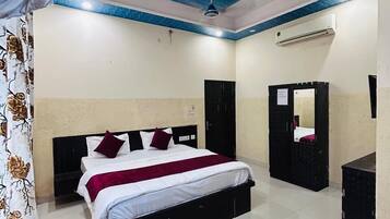 Deluxe Double Room | Free WiFi