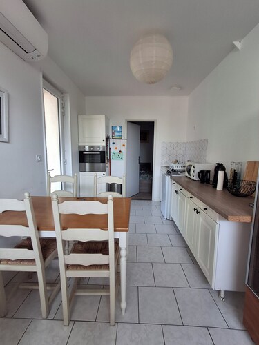 Petite maison campagne en ville