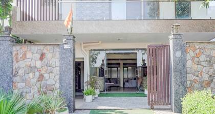 Hotel O Sector 108 Noida