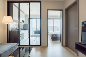 Condo, 1 Bedroom, Accessible, Smoking | 2 bedrooms