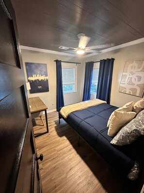 4 bedrooms, desk, iron/ironing board, travel cot