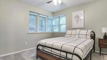 4 bedrooms, iron/ironing board, travel crib, free WiFi