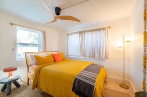 4 bedrooms, desk, iron/ironing board, travel crib