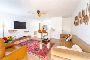 Smart TV, offices