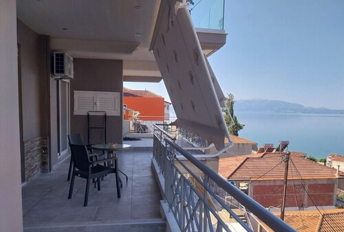 Apartment 'Menidi Sea View' with Sea View, Wi-Fi and Air Conditioning