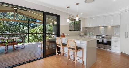 Nautilus by Coast Hosting