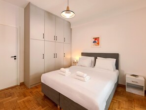 2 bedrooms, iron/ironing board, free WiFi, bed sheets